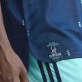 ADIDAS Herren Trikot Deutschland 26 Authentic Auswärts L in Blau