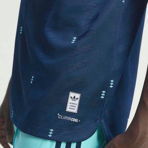 ADIDAS Herren Trikot Deutschland 26 Authentic Auswärts L in Blau
